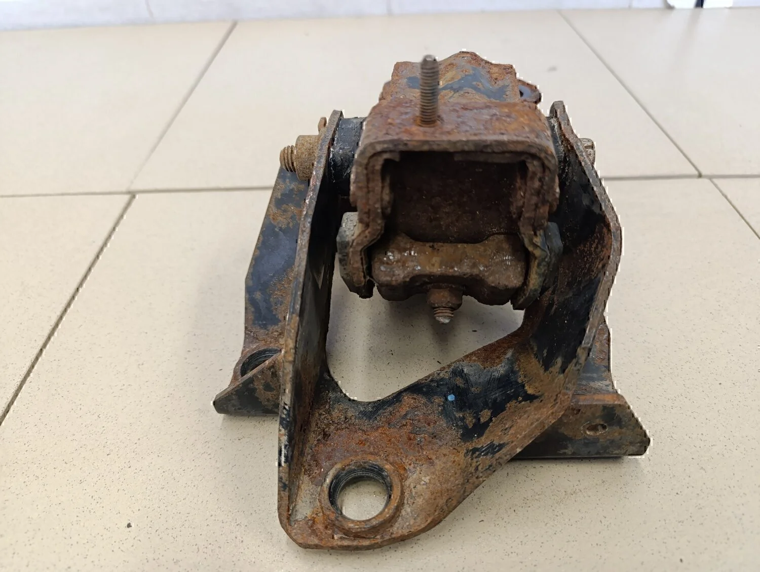Опора КПП MAZDA Mazda 6 (GG) 2002-2007 - миниатюра 4