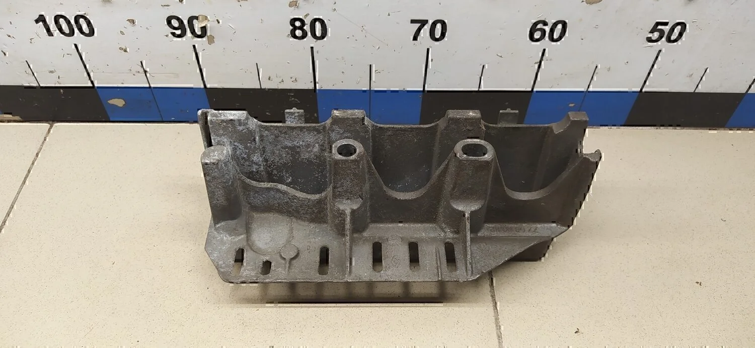 Кронштейн впускного коллектора NISSAN Clio/Symbol 1998-2008 - миниатюра 3