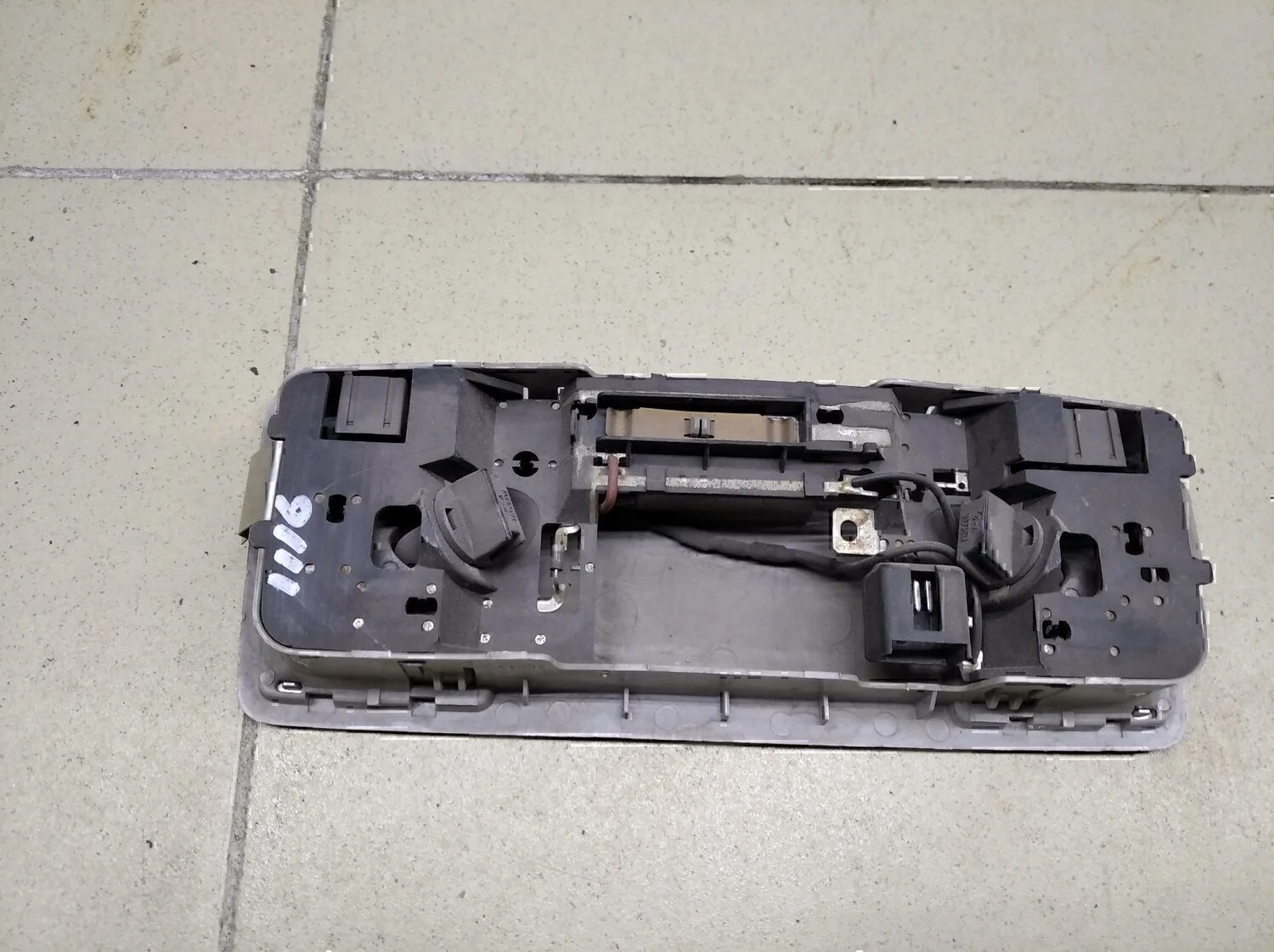 Плафон салонный MAZDA Mazda 3 (BK) 2002-2009 - миниатюра 4
