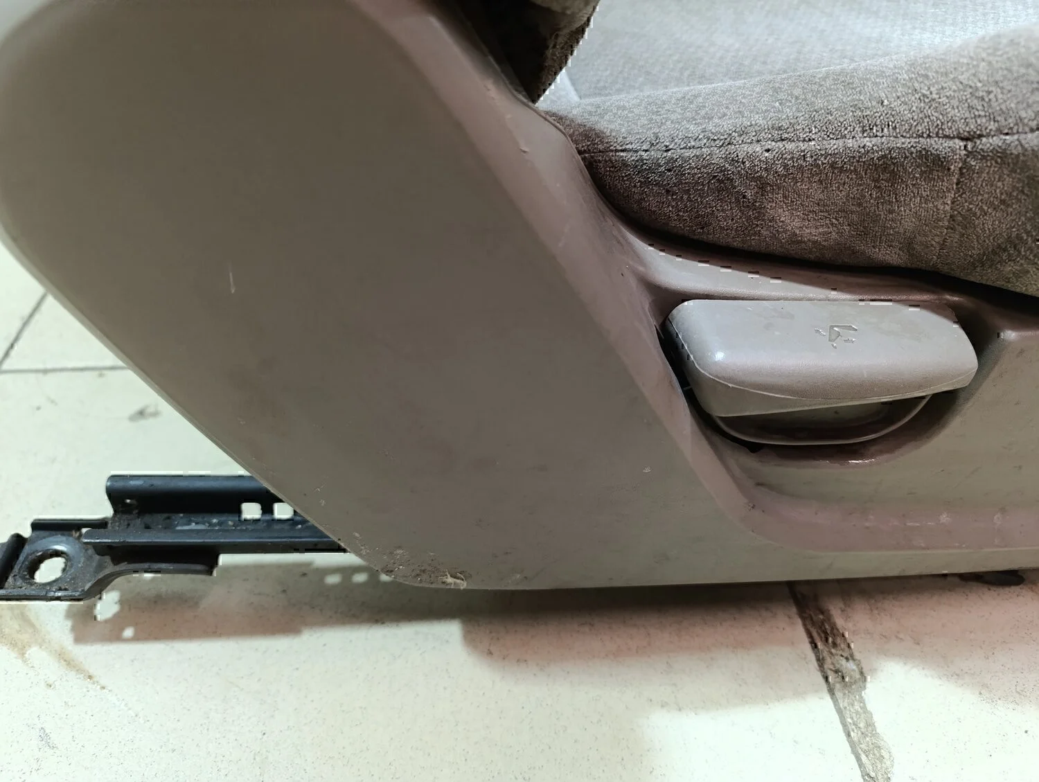 Сиденье переднее правое Hyundai-KIA Magentis 2000-2005 - миниатюра 6