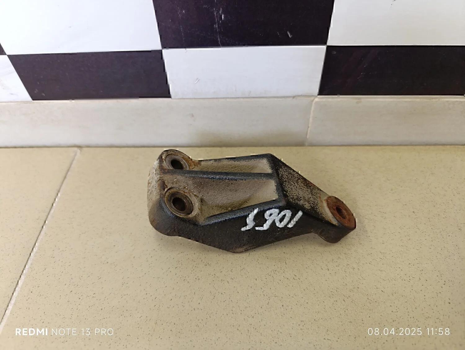 Кронштейн (сопут. товар) Hyundai-KIA Magentis 2000-2005