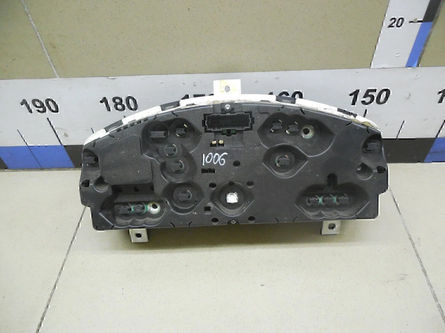 Панель приборов NISSAN Micra (K11E) 1992-2002 - миниатюра 2