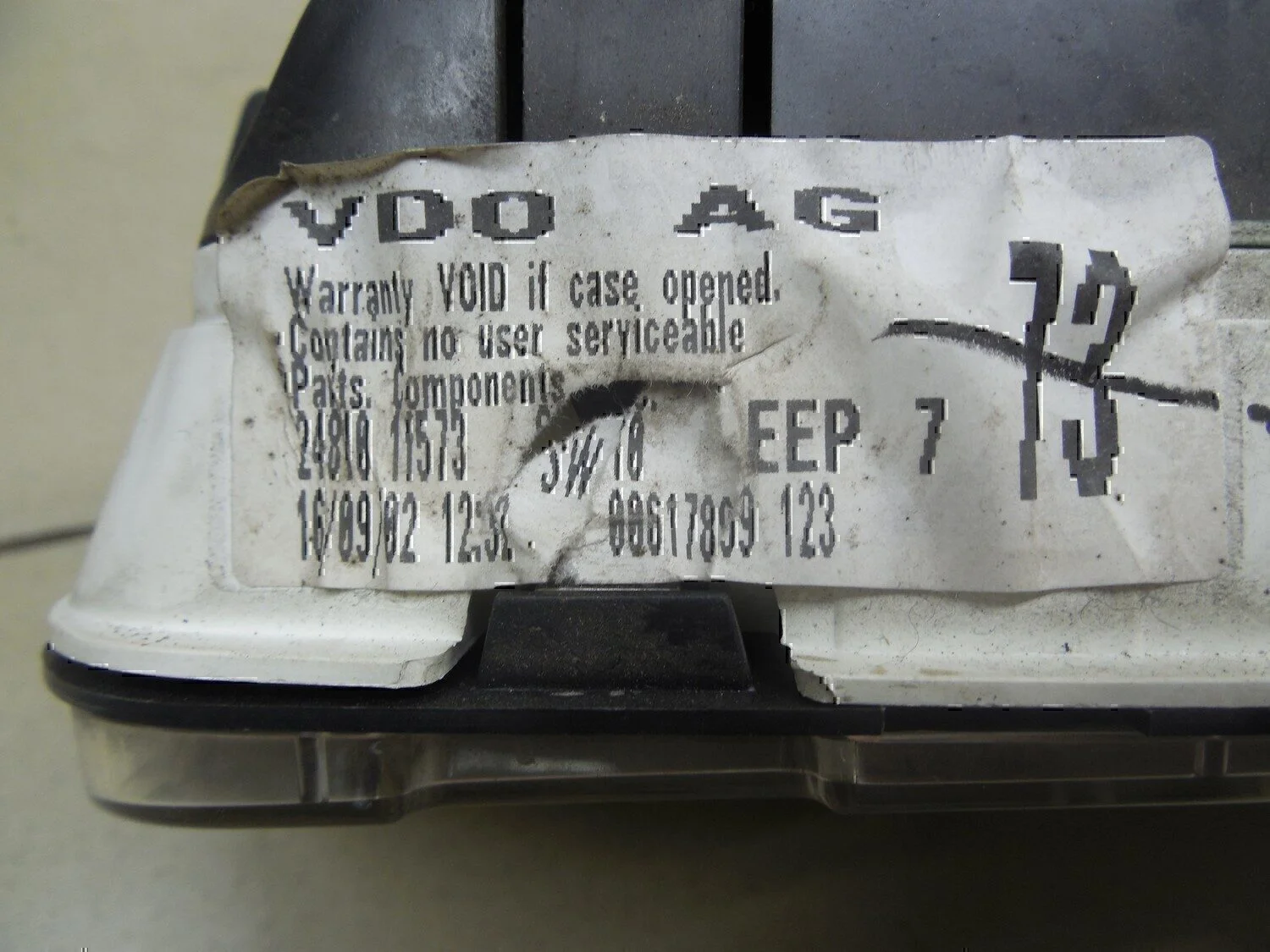 Панель приборов NISSAN Micra (K11E) 1992-2002 - миниатюра 4