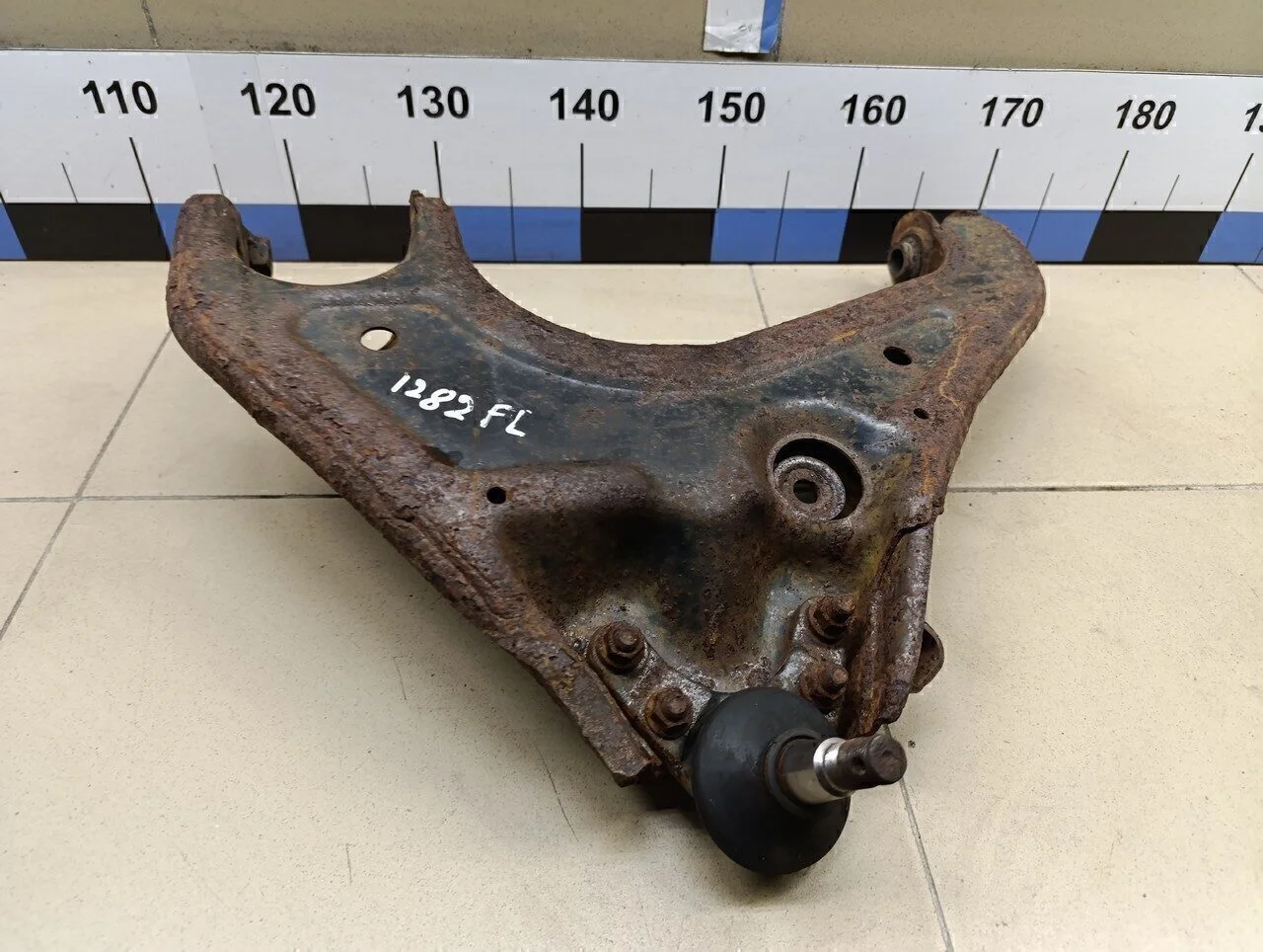Рычаг передний нижний левый FORD Ranger 2006-2012