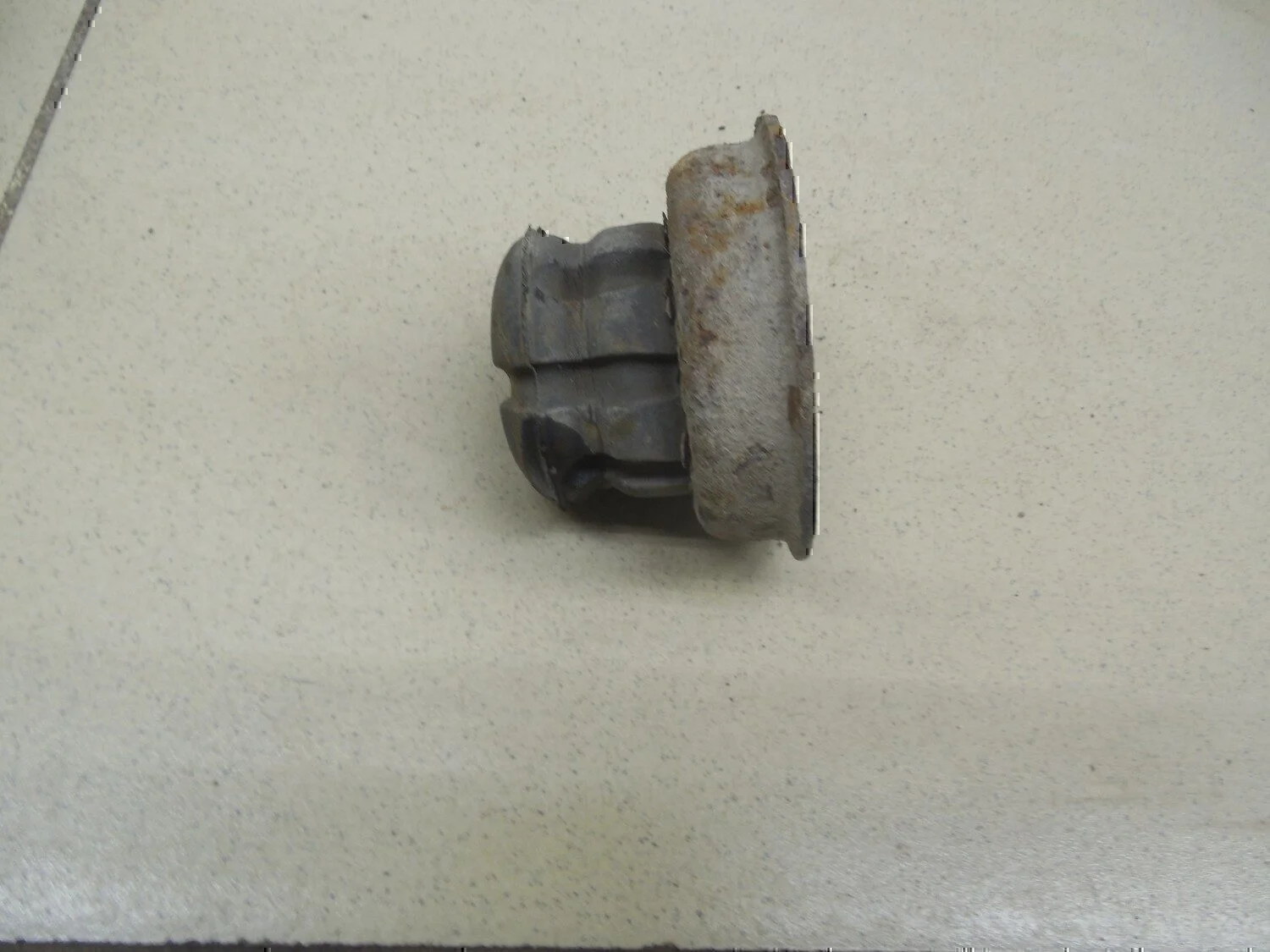 Отбойник заднего амортизатора NISSAN Micra (K11E) 1992-2002 - миниатюра 3