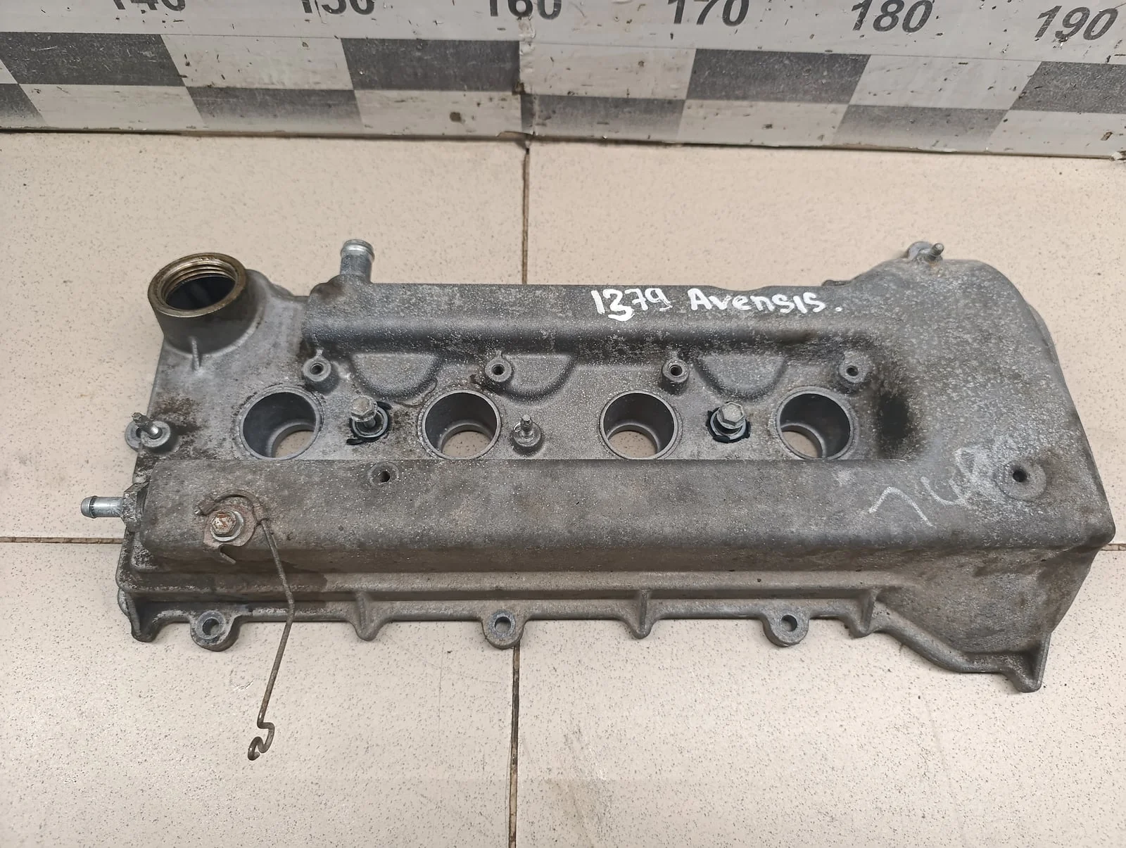 Крышка головки блока (клапанная) TOYOTA Avensis II 2003-2008