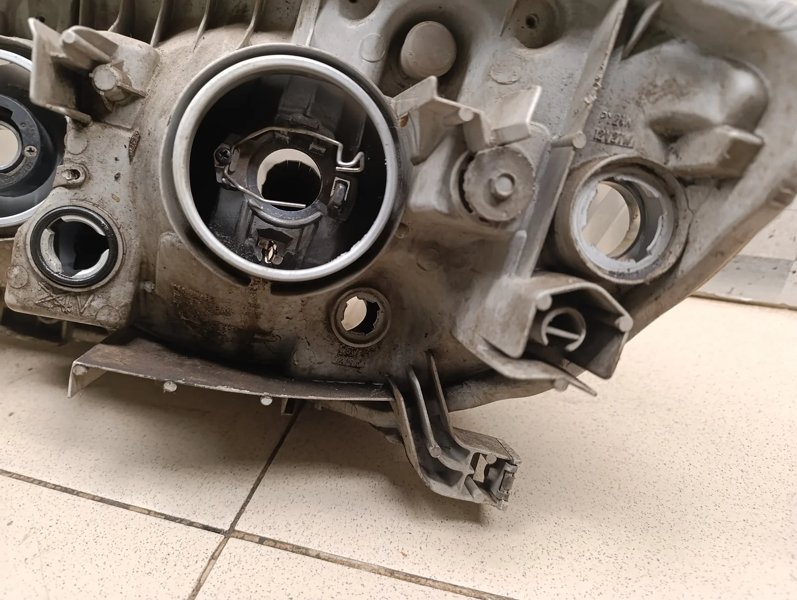 Фара правая TOYOTA Corolla E12 2001-2006 - миниатюра 10