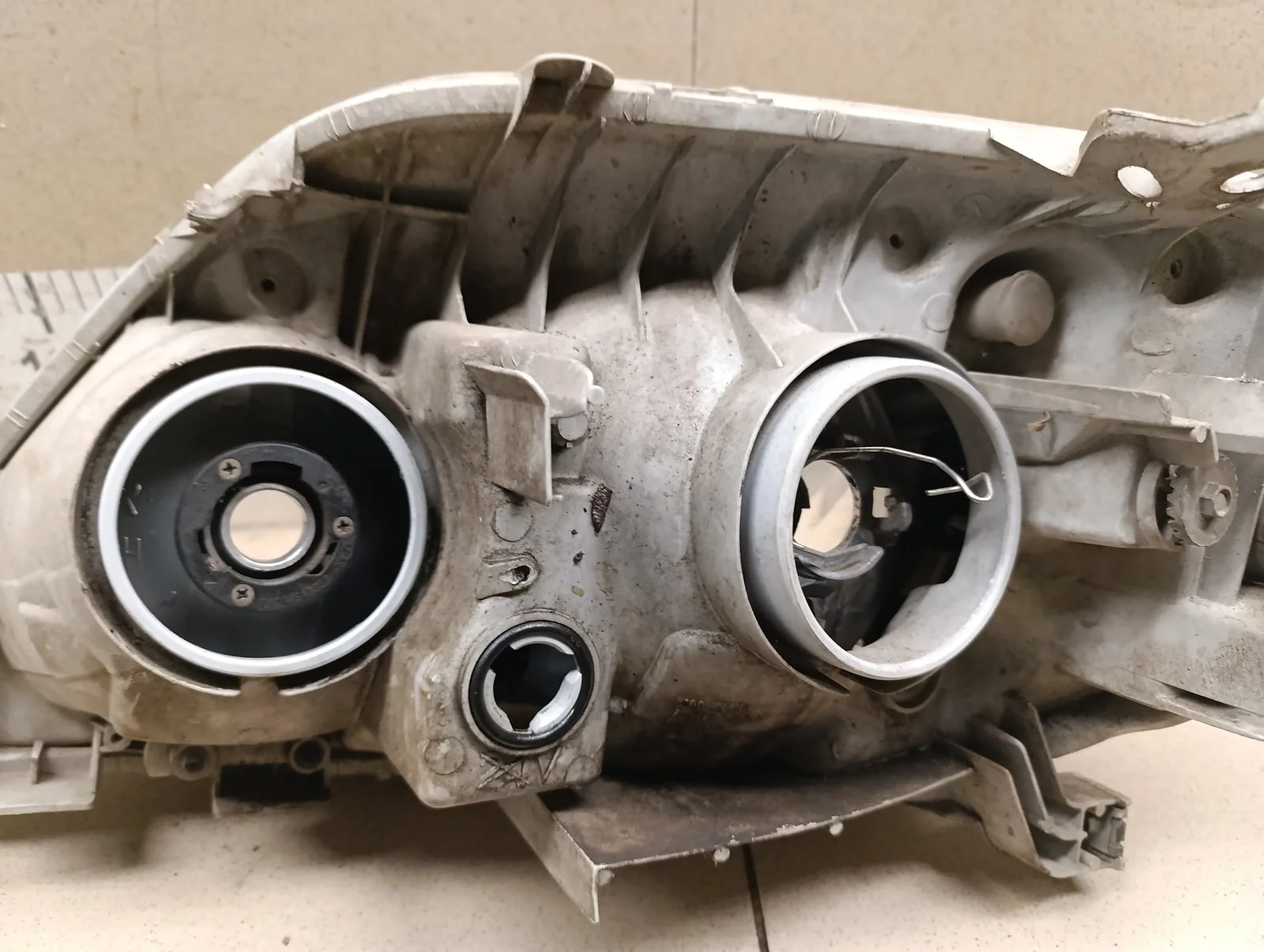 Фара правая TOYOTA Corolla E12 2001-2006 - миниатюра 9