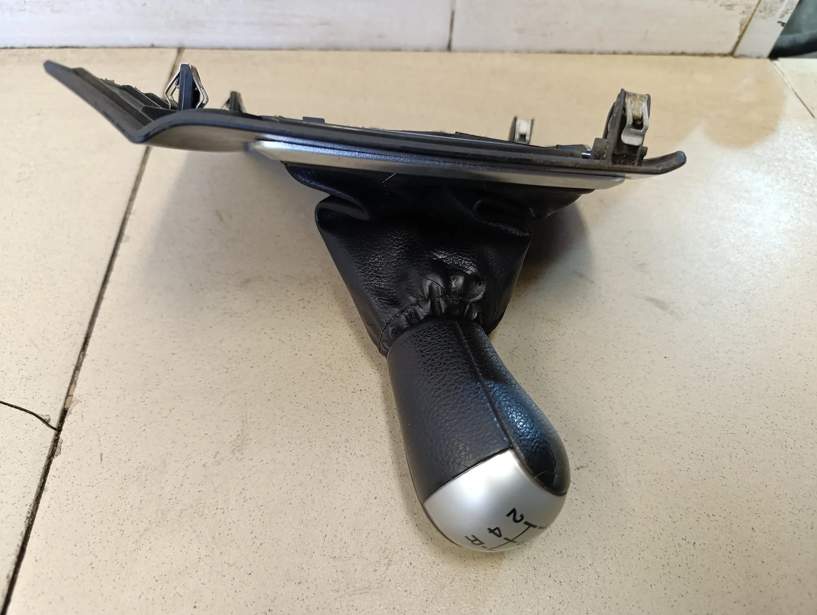 Чехол кулисы FORD Focus II 2005-2008 - миниатюра 3