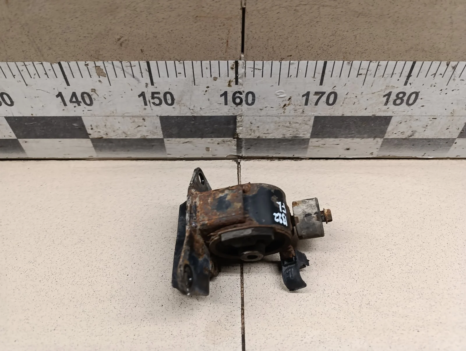 Опора КПП TOYOTA Corolla E12 2001-2006 - миниатюра 2