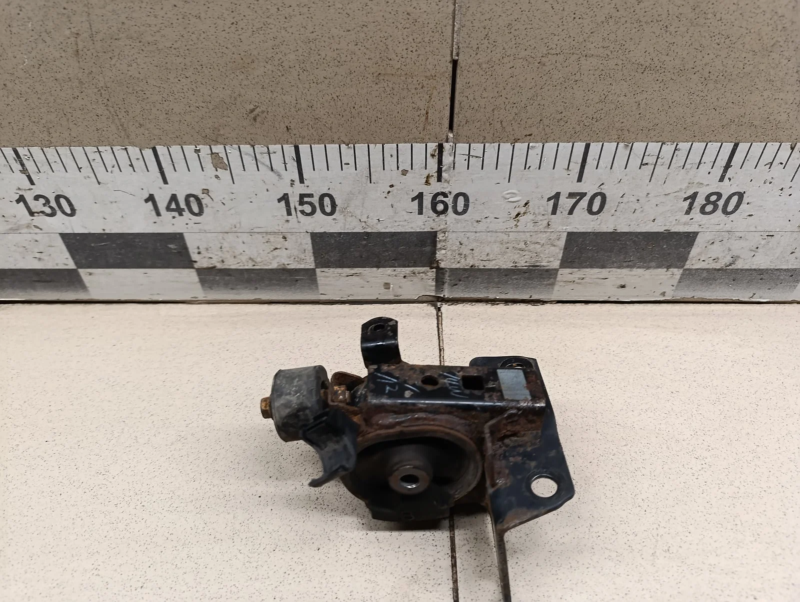 Опора КПП TOYOTA Corolla E12 2001-2006 - миниатюра 3