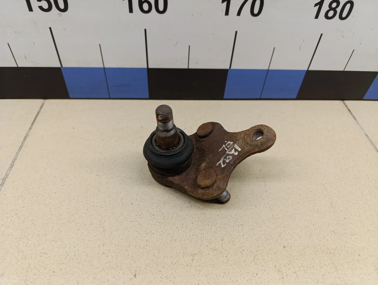Опора шаровая нижняя передней подвески TOYOTA RAV 4 2006-2013