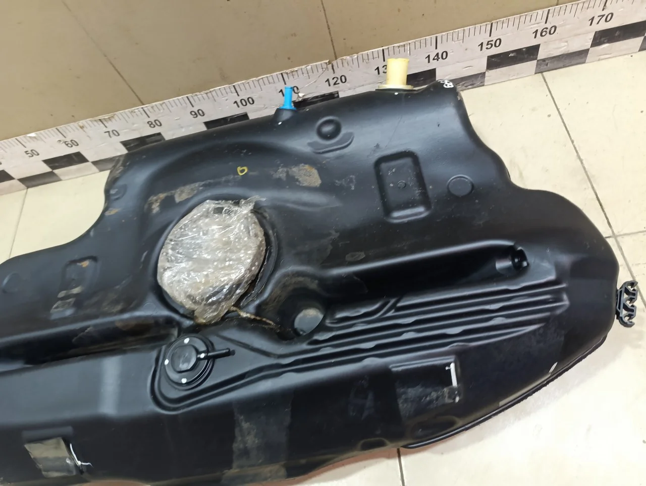 Бак топливный TOYOTA Avensis II 2003-2008 - миниатюра 2