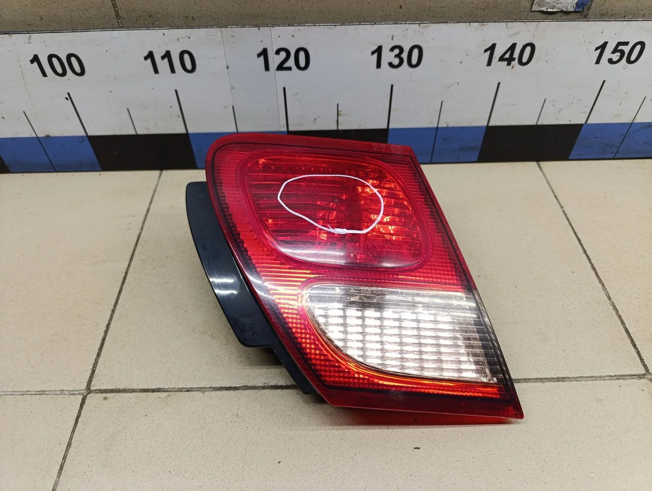 Фонарь задний внутренний левый NISSAN Almera N16 2000-2006