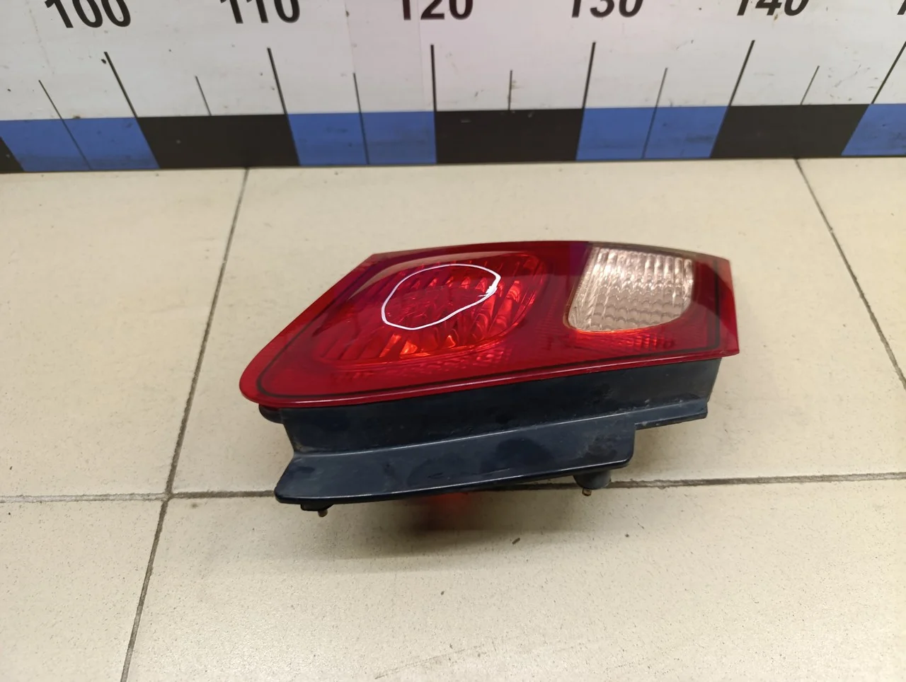 Фонарь задний внутренний левый NISSAN Almera N16 2000-2006 - миниатюра 8