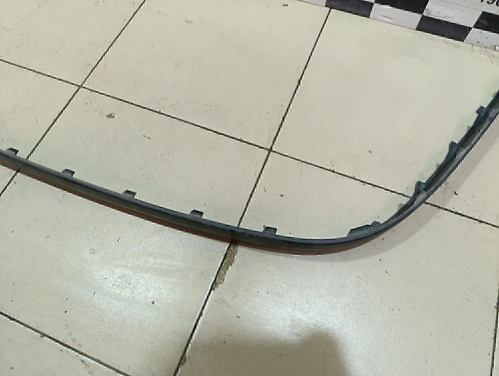 Накладка заднего бампера Hyundai-KIA Elantra 2000-2005 - миниатюра 3