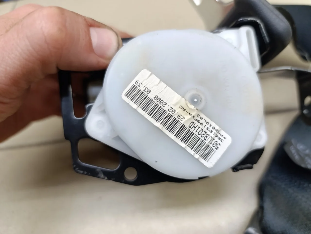 Ремень безопасности TOYOTA Avensis II 2003-2008 - миниатюра 6