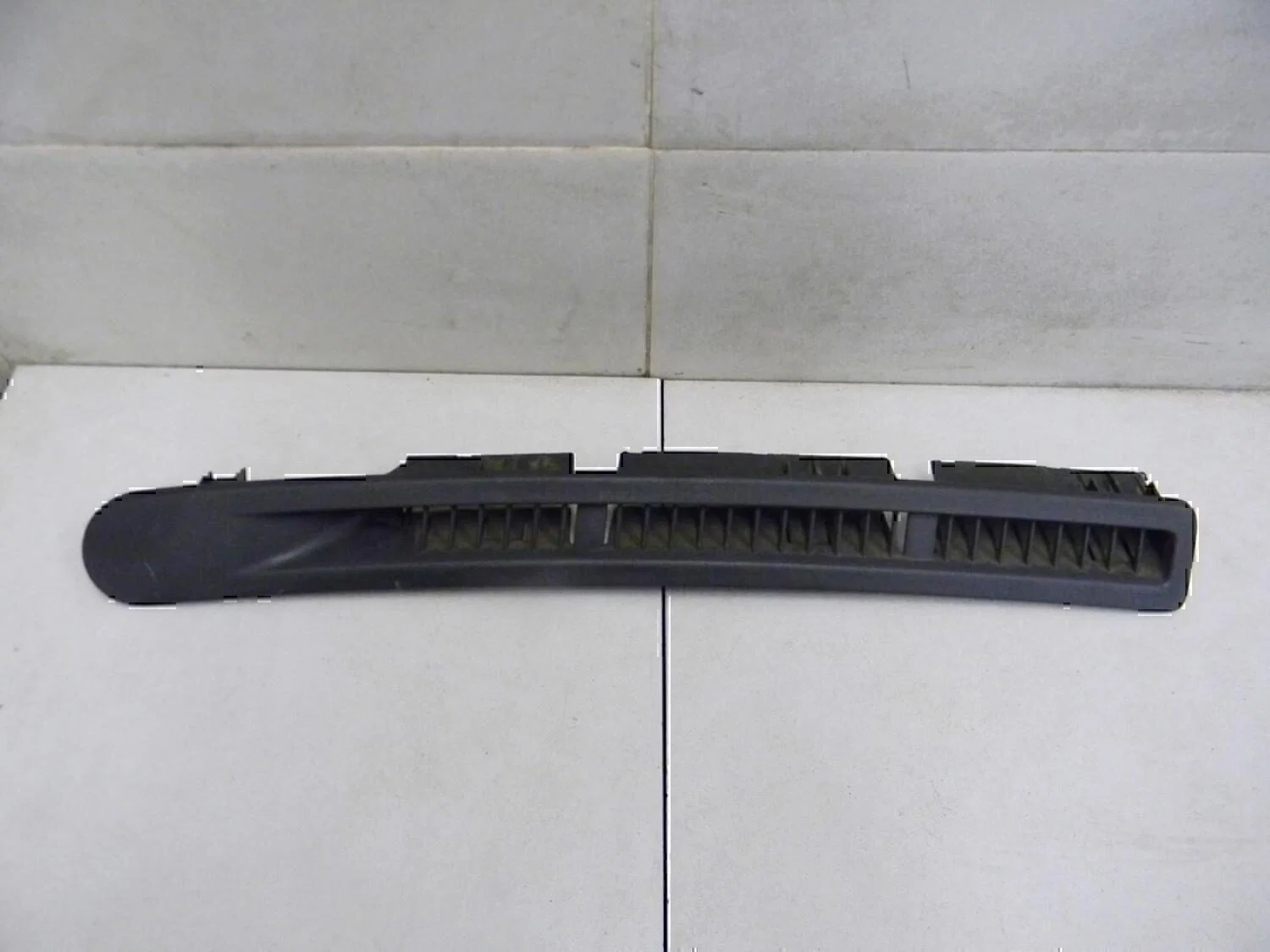 Накладка (кузов внутри) NISSAN Maxima (A33) 2000-2005 - изображение 1