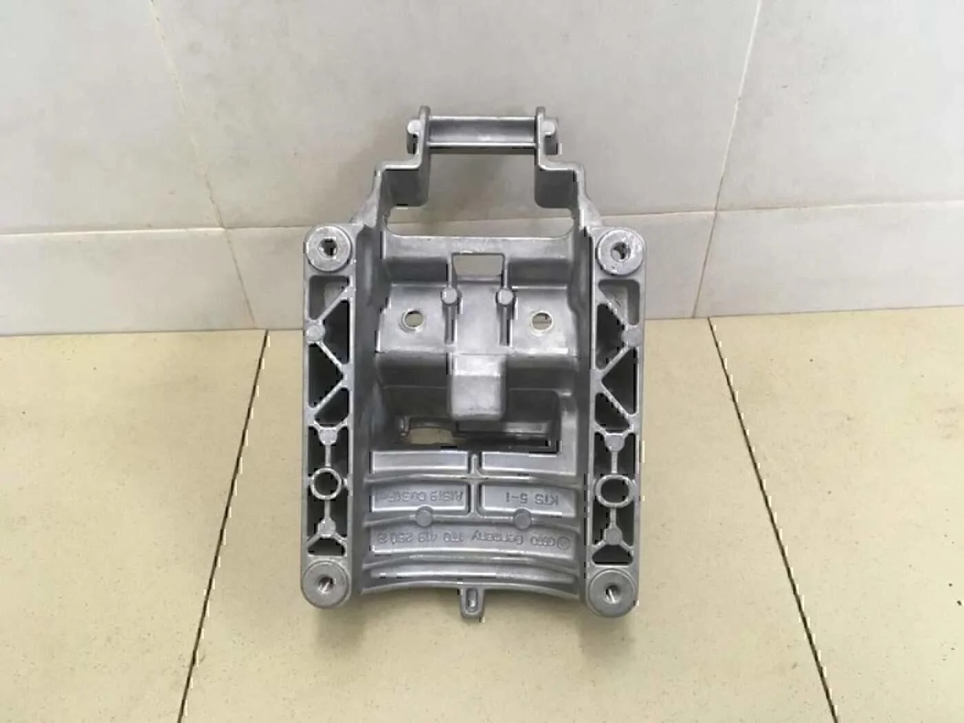 Кронштейн рулевой колонки VW Caddy III 2004-2016 - миниатюра 5