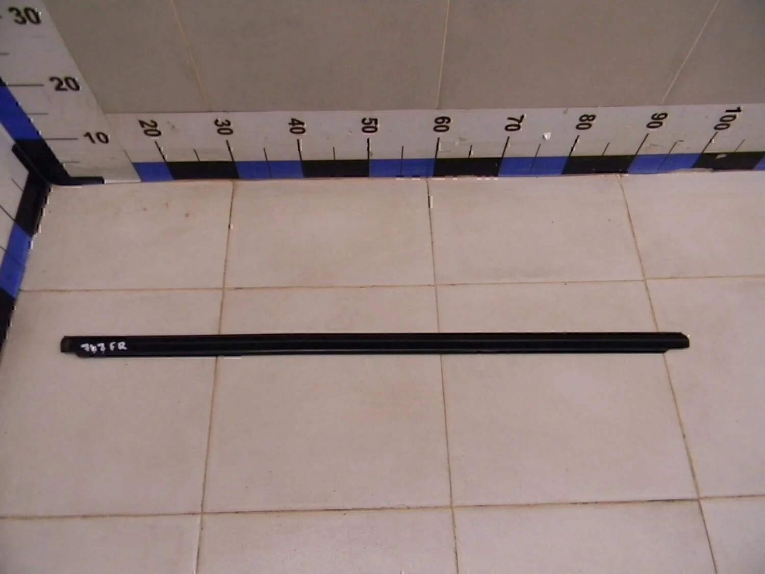 Накладка стекла переднего правого Subaru Legacy Outback (B13) 2003-2009