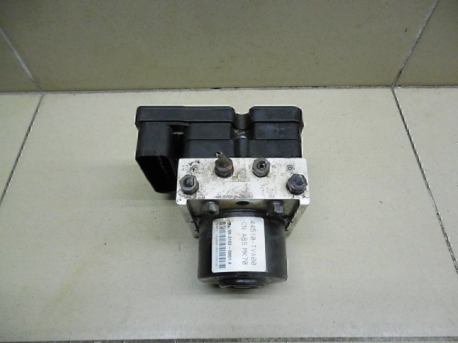 Блок ABS (насос) FAW V5 2013> - миниатюра 3
