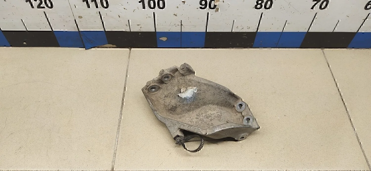 Кронштейн двигателя NISSAN Almera N15 1995-2000 - миниатюра 3