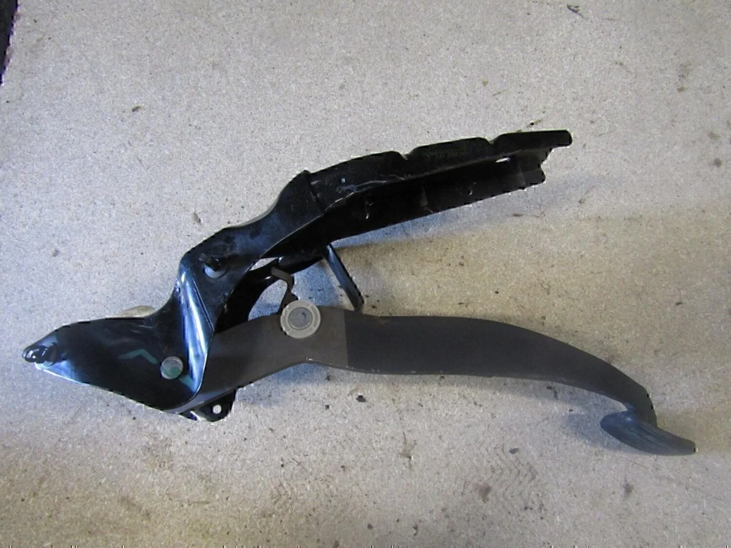 Педаль тормоза FORD Mondeo IV 2007-2015 - миниатюра 2