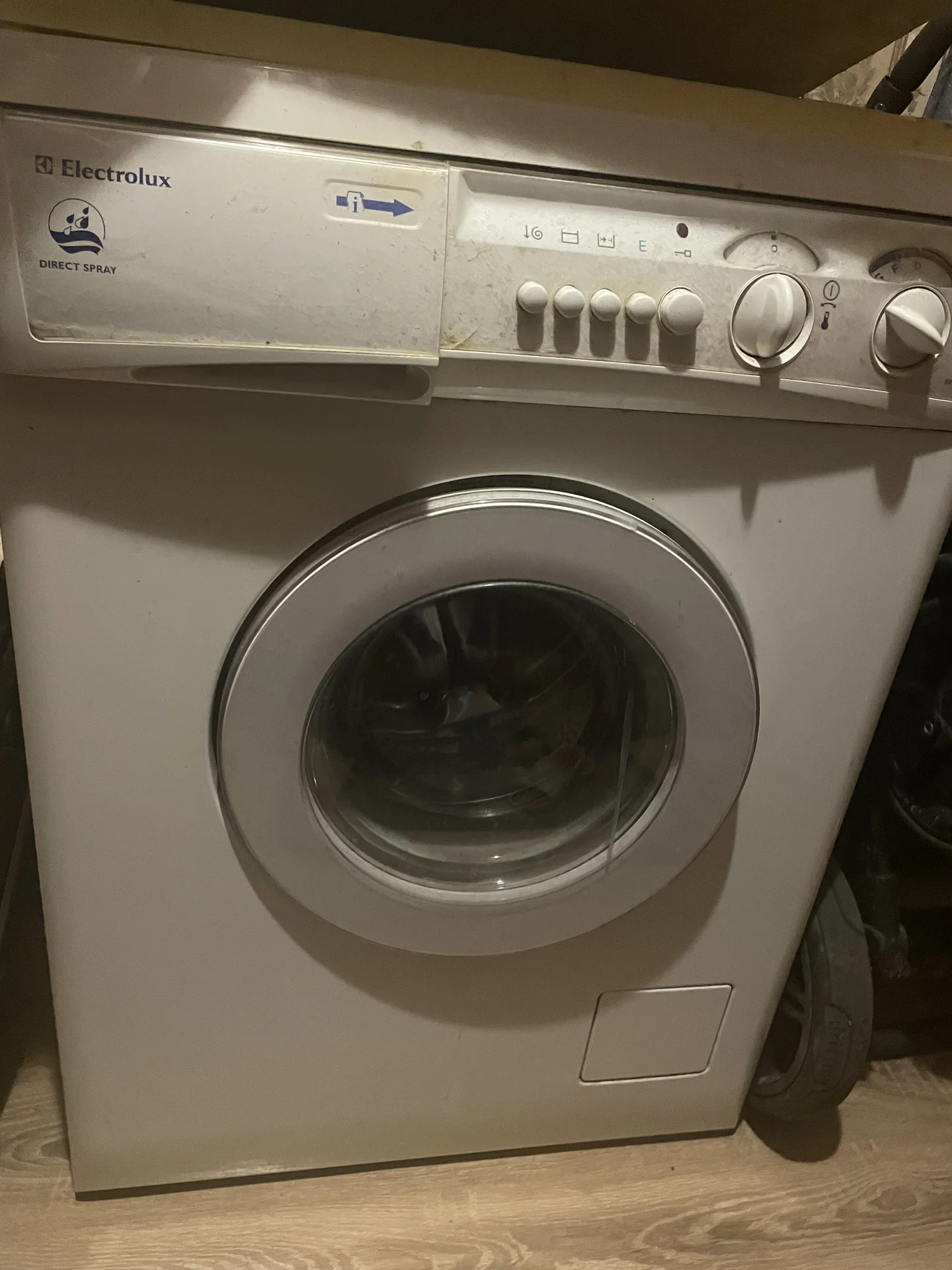 Стиральная машина Electrolux на запчасти - изображение 1