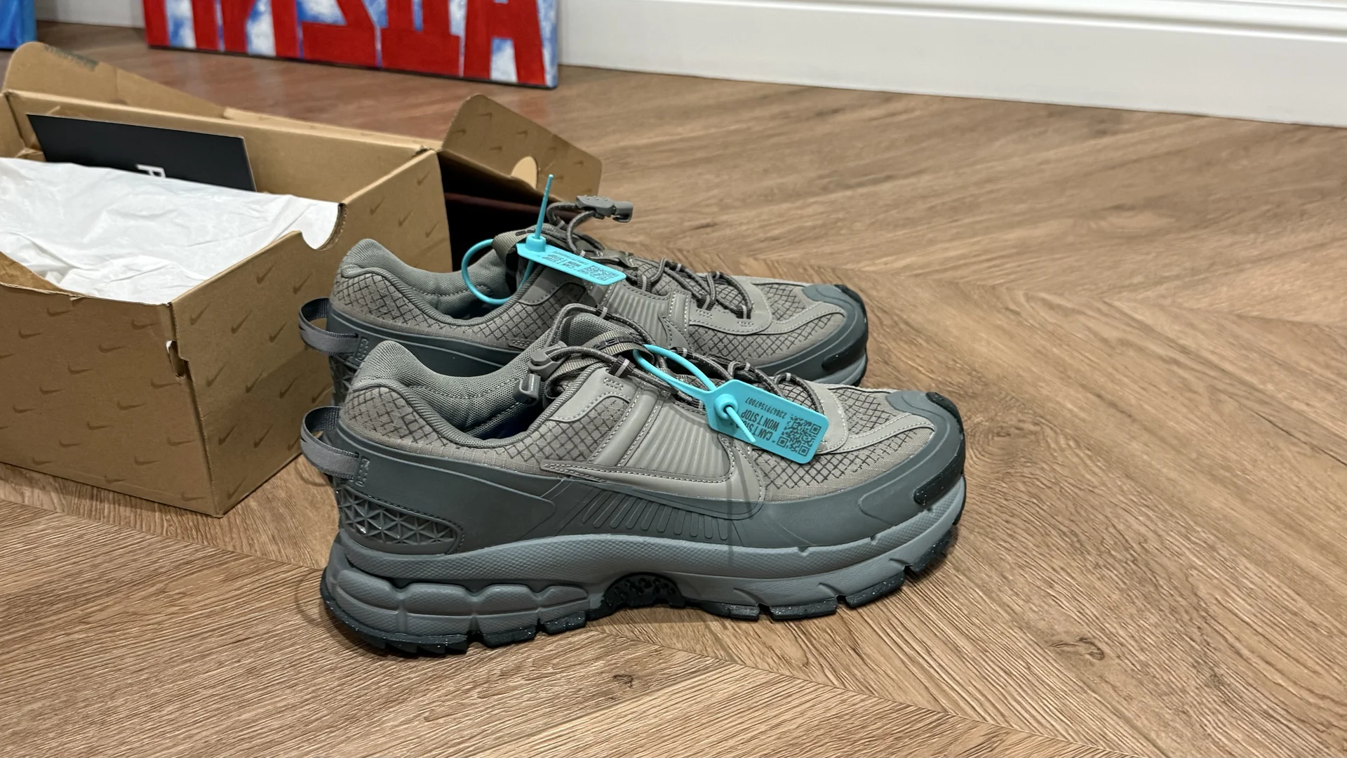 Кроссовки Nike Zoom Vomero Roam - изображение 1