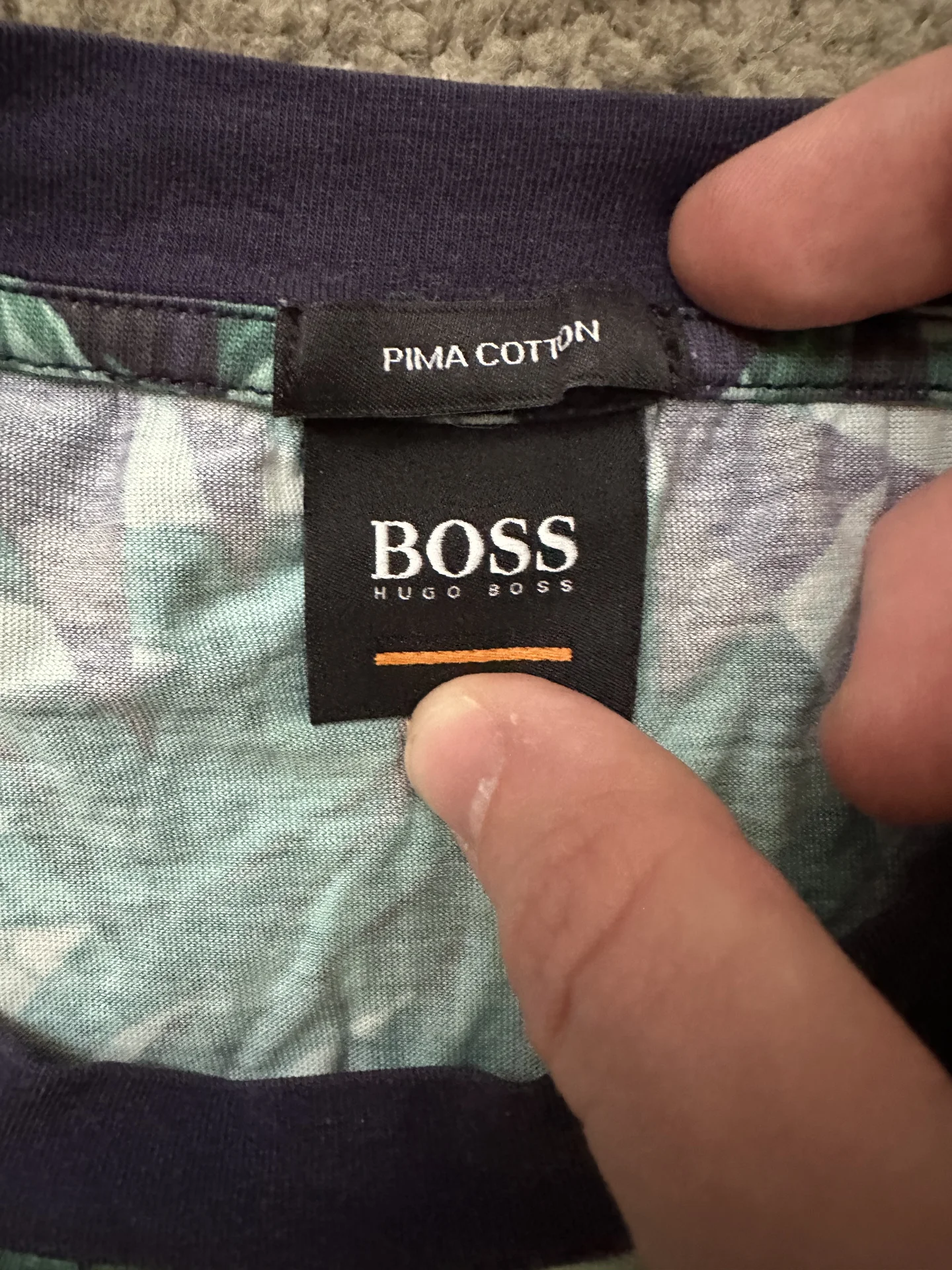 Футболка hugo boss - миниатюра 4