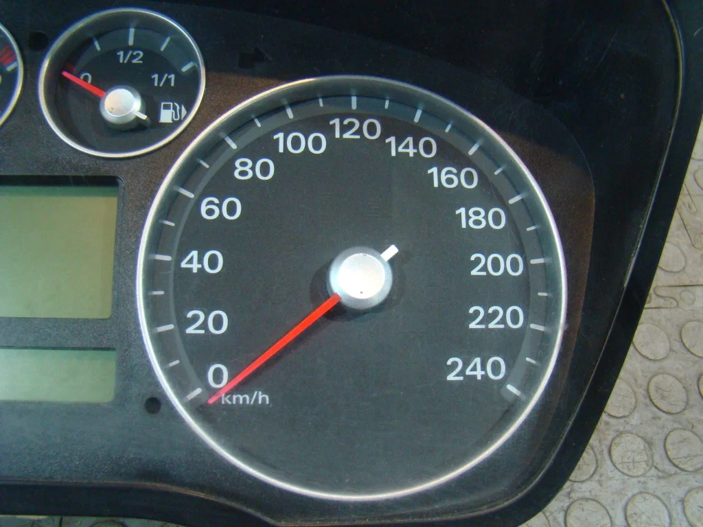 Ford Focus 2 Панель приборов 1.6 дизель - миниатюра 4