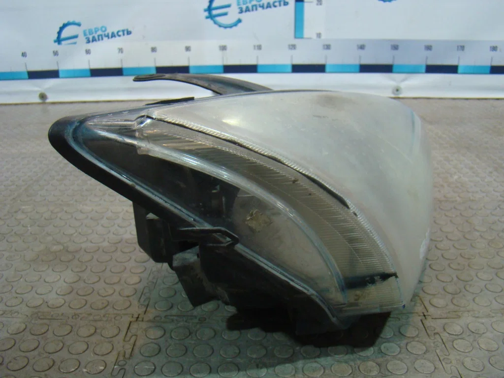 Ford Focus 2 Фара правая - миниатюра 3