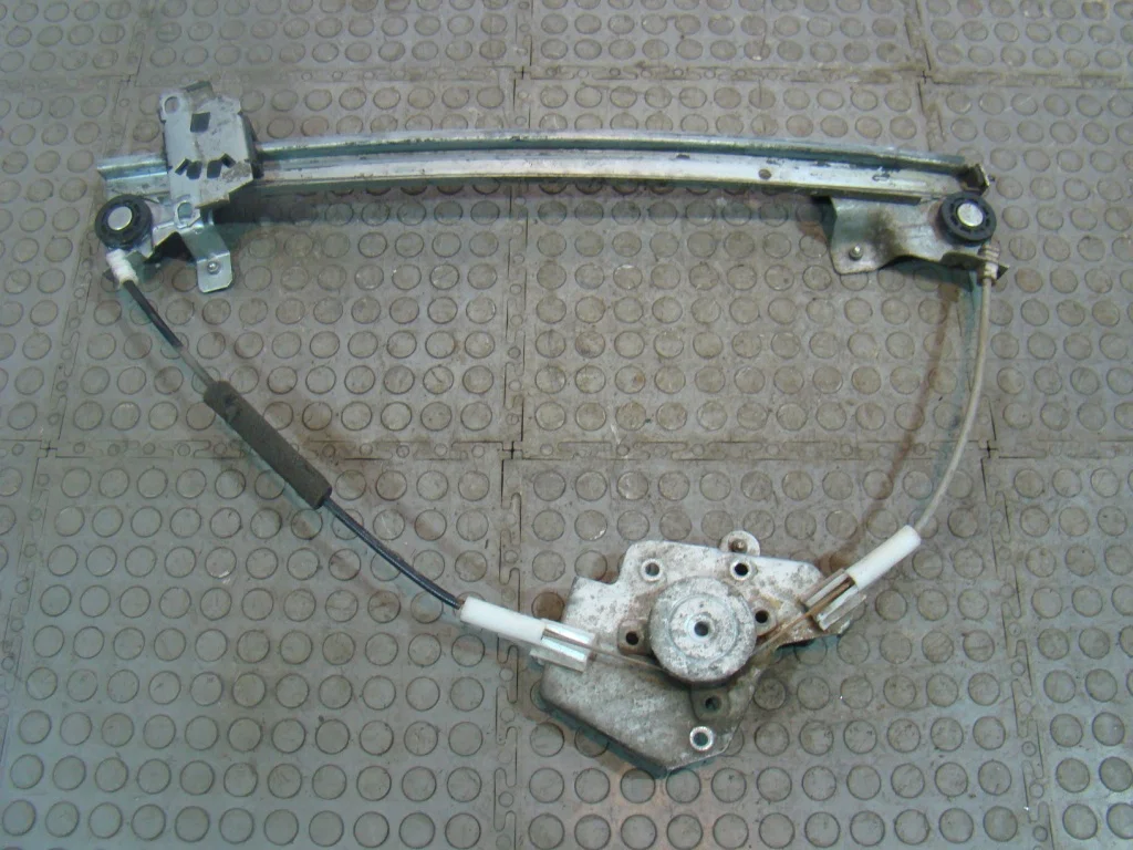 Daewoo Nexia Стеклоподъемник передний левый - миниатюра 6