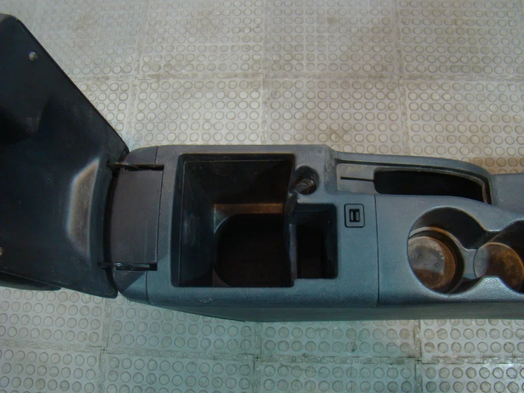 Nissan Qashqai J10 Консоль с подлокотником - миниатюра 7