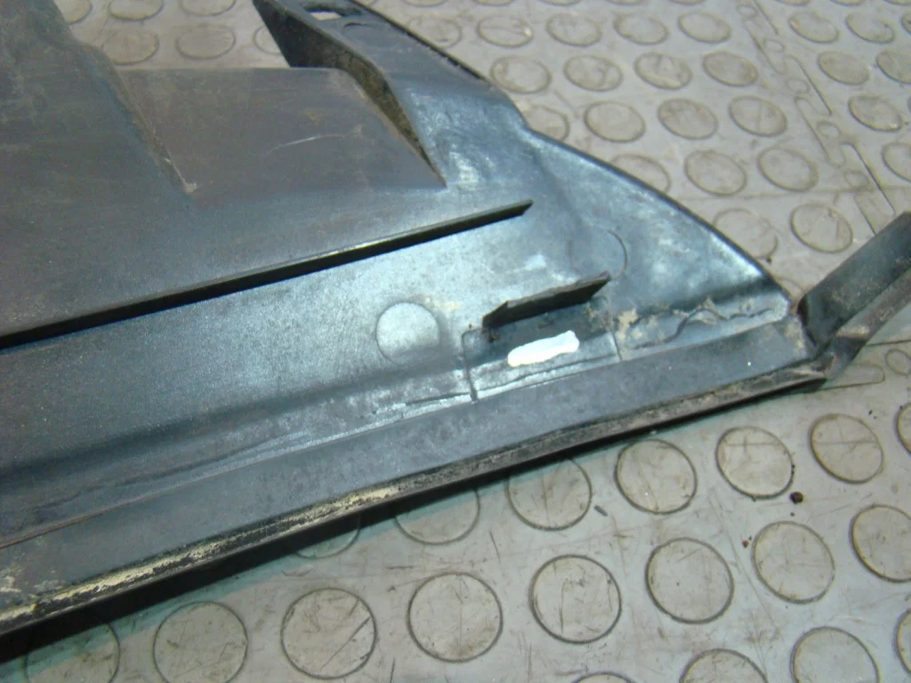 Daewoo Nexia Решетка стеклоочистителей левая - миниатюра 9
