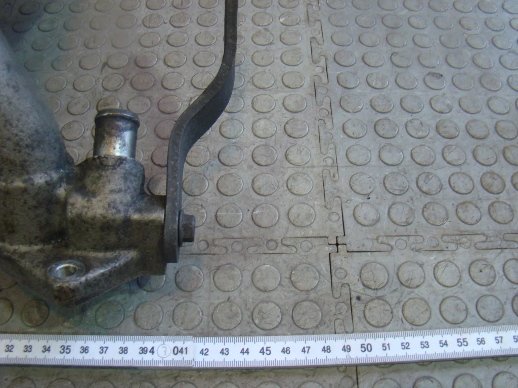 Daewoo Nexia Коллектор впускной 1.5 8V A15SMS - миниатюра 3