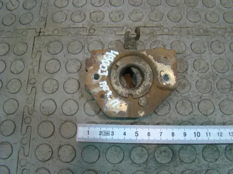 Daewoo Nexia Замок капота