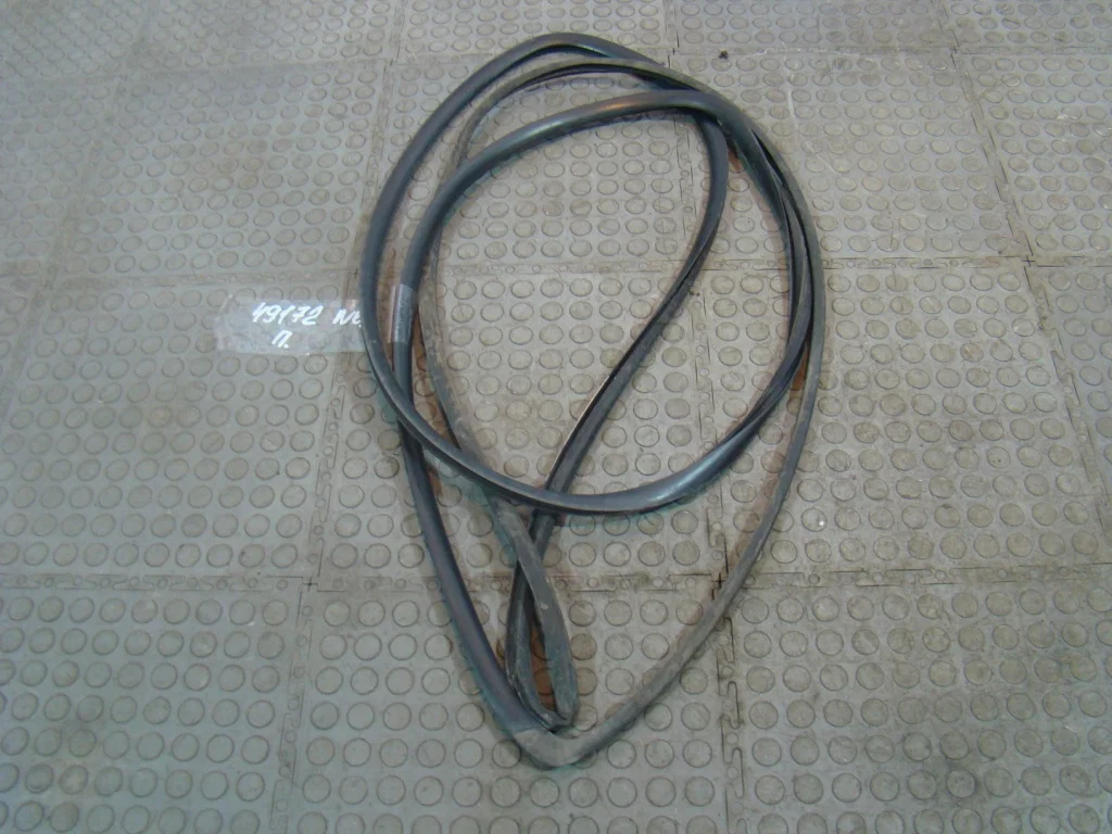 Daewoo Nexia Молдинг лобового стекла - миниатюра 8