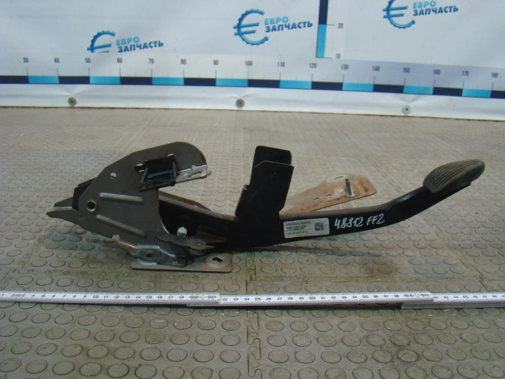 Ford Focus 2 Педаль тормоза МКПП - миниатюра 5