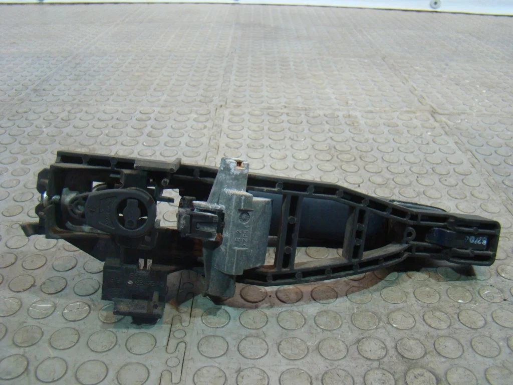 Ford Focus 2 Ручка двери передняя левая - миниатюра 9