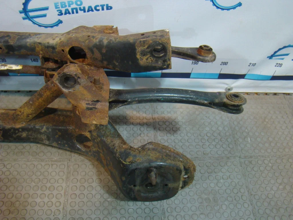 Ford Focus 2 Балка задняя универсал - миниатюра 6