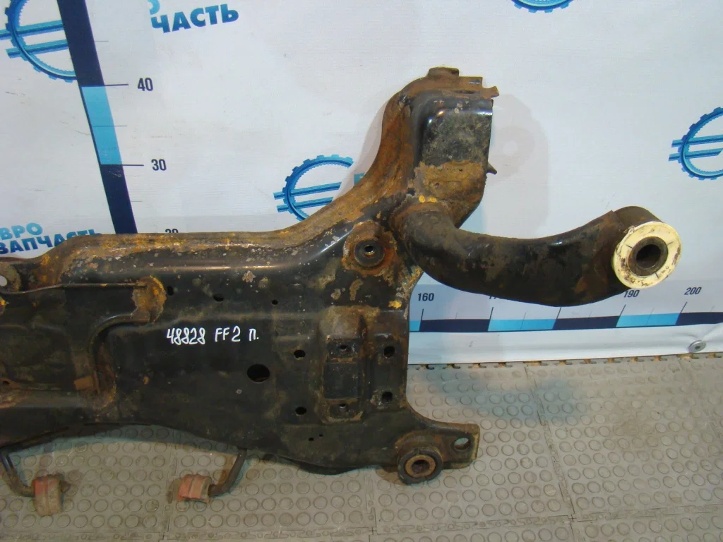 Ford Focus 2 Балка подмоторная - миниатюра 5