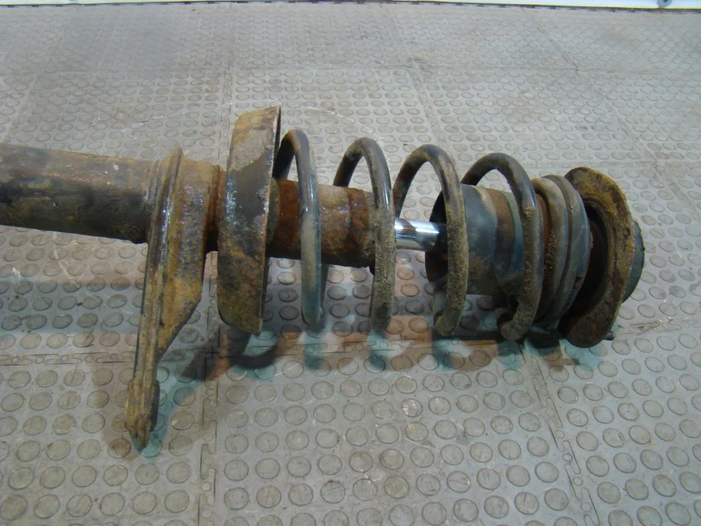Daewoo Nexia Кулак поворотный передний правый - миниатюра 9