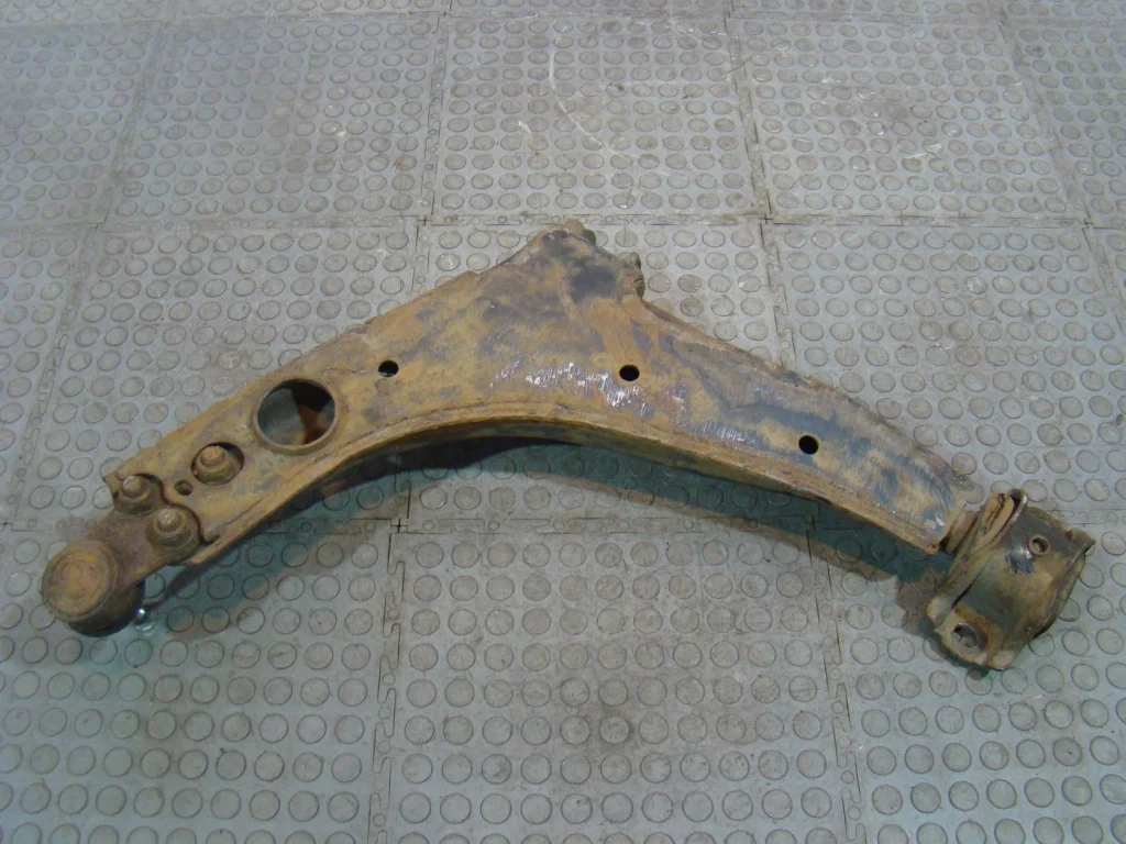 Daewoo Nexia Рычаг передний правый - миниатюра 8