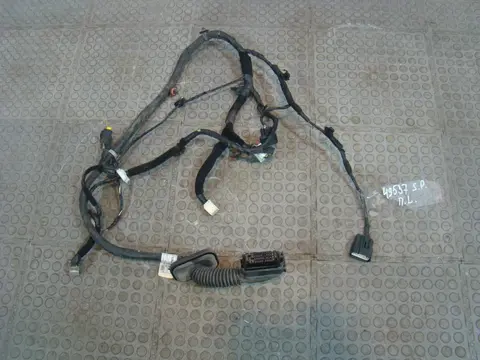 Проводка двери передней левой Kia Sportage 3 SL 916003U020