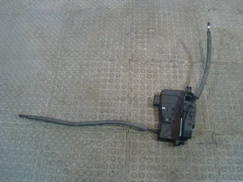 Замок двери задней левой Kia Sportage 3 SL 814103U000