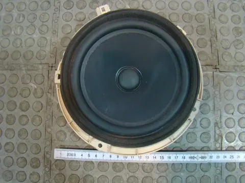Динамик Kia Sportage 3 SL 963303W500