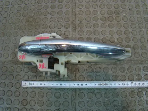 Ручка двери наружная задняя правая Kia Sportage 3 SL 826613W010