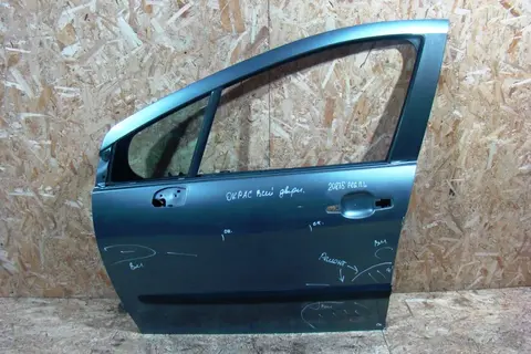 Дверь передняя левая Peugeot 308 9002AW, б/у (ремонтированная)