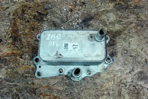 Радиатор масляный (теплообменник) Chevrolet Orlando / Captiva / Opel Antara 2.0 D (Z20D1), 96868256